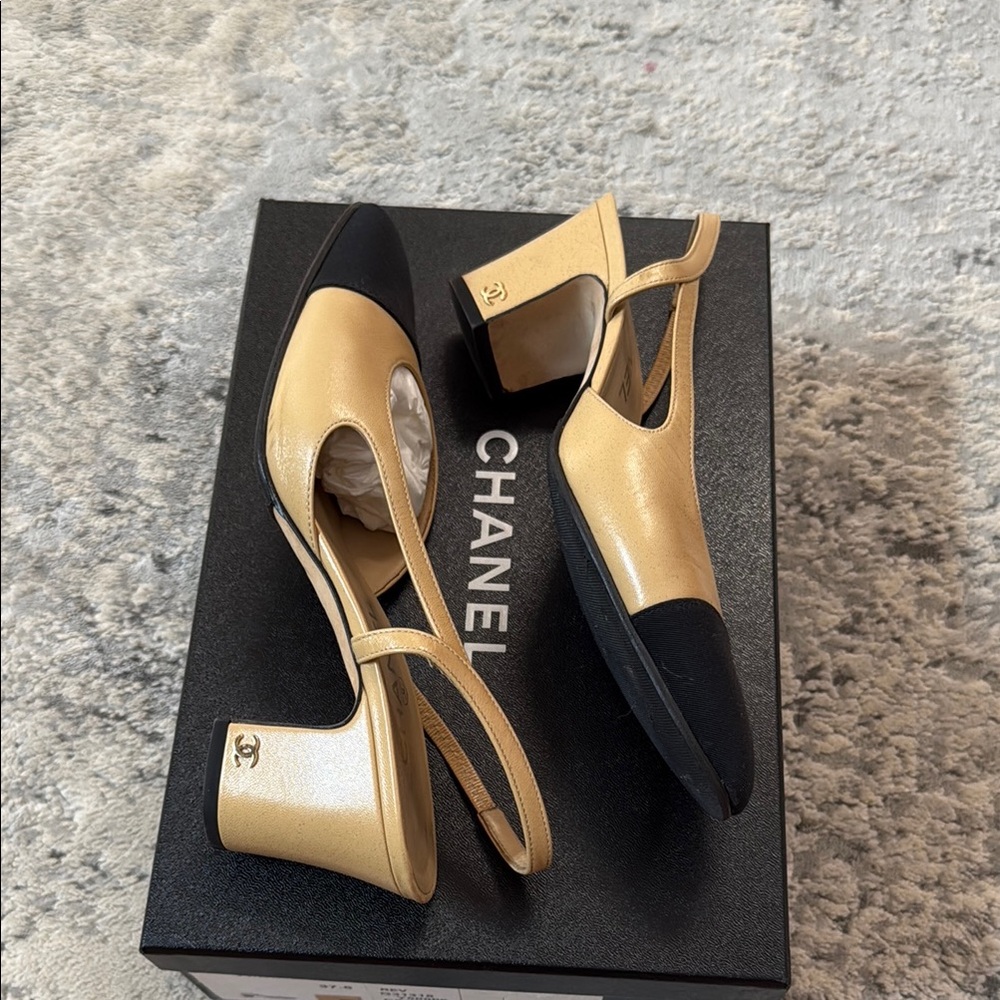 Chanel Beige and Black Women's Slingback Shoes - Picture 5 of 6